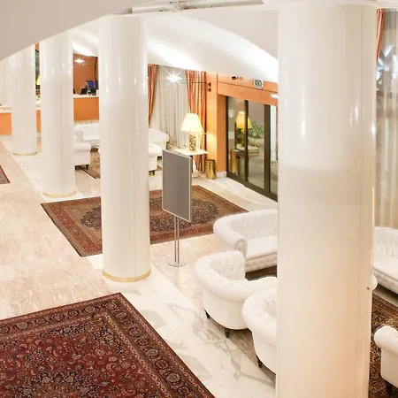 Giberti & Hotel 4*