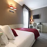 Отель Giberti & 4*