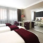 Отель Giberti &
