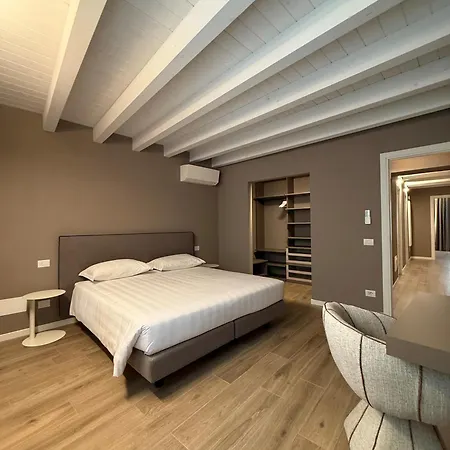 Hotell Giberti &